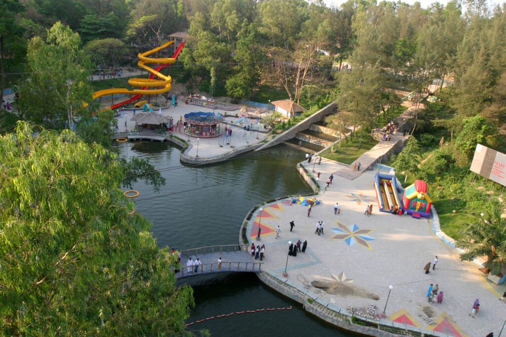 Foy's Lake Amusement Park - Best Theme Park in Bangladesh 